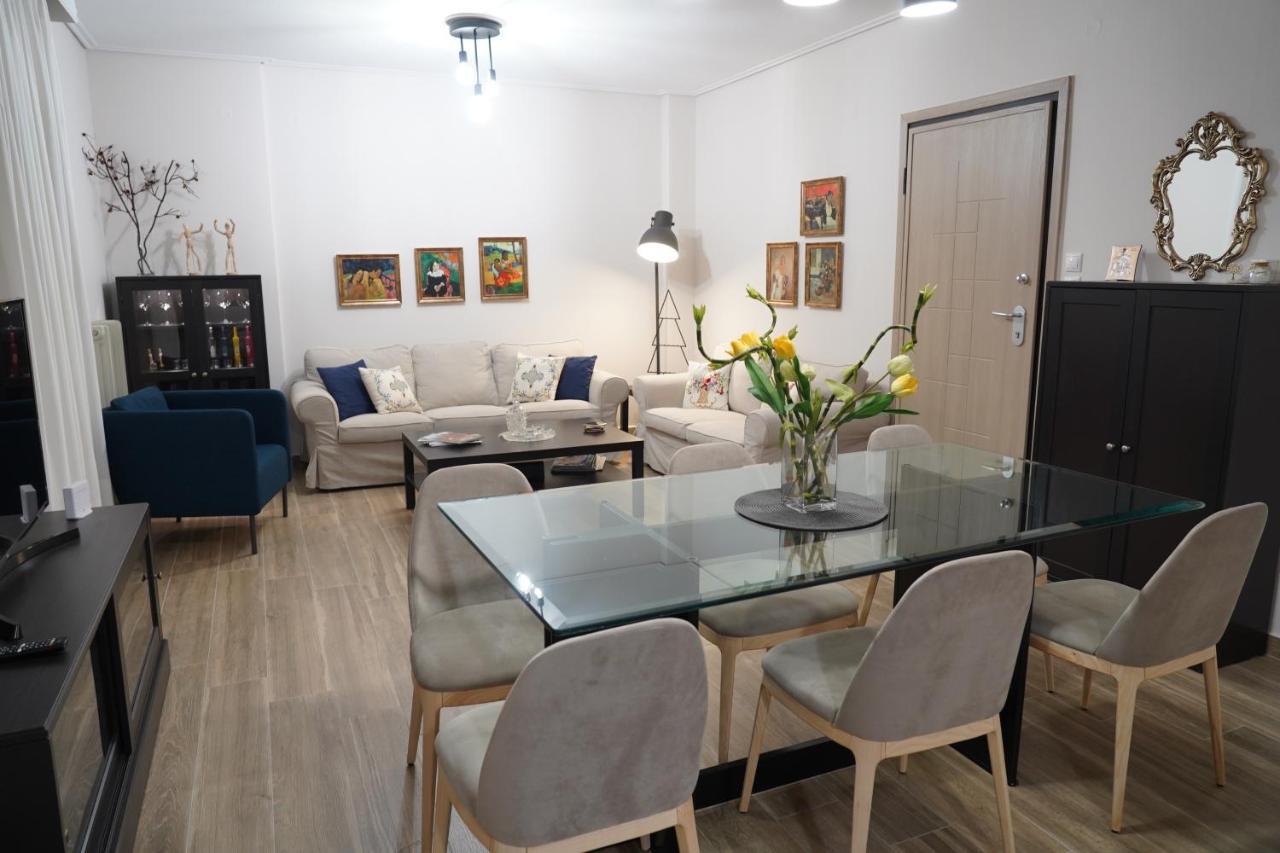 Larissa Downtown Apartment With Parking Exterior foto